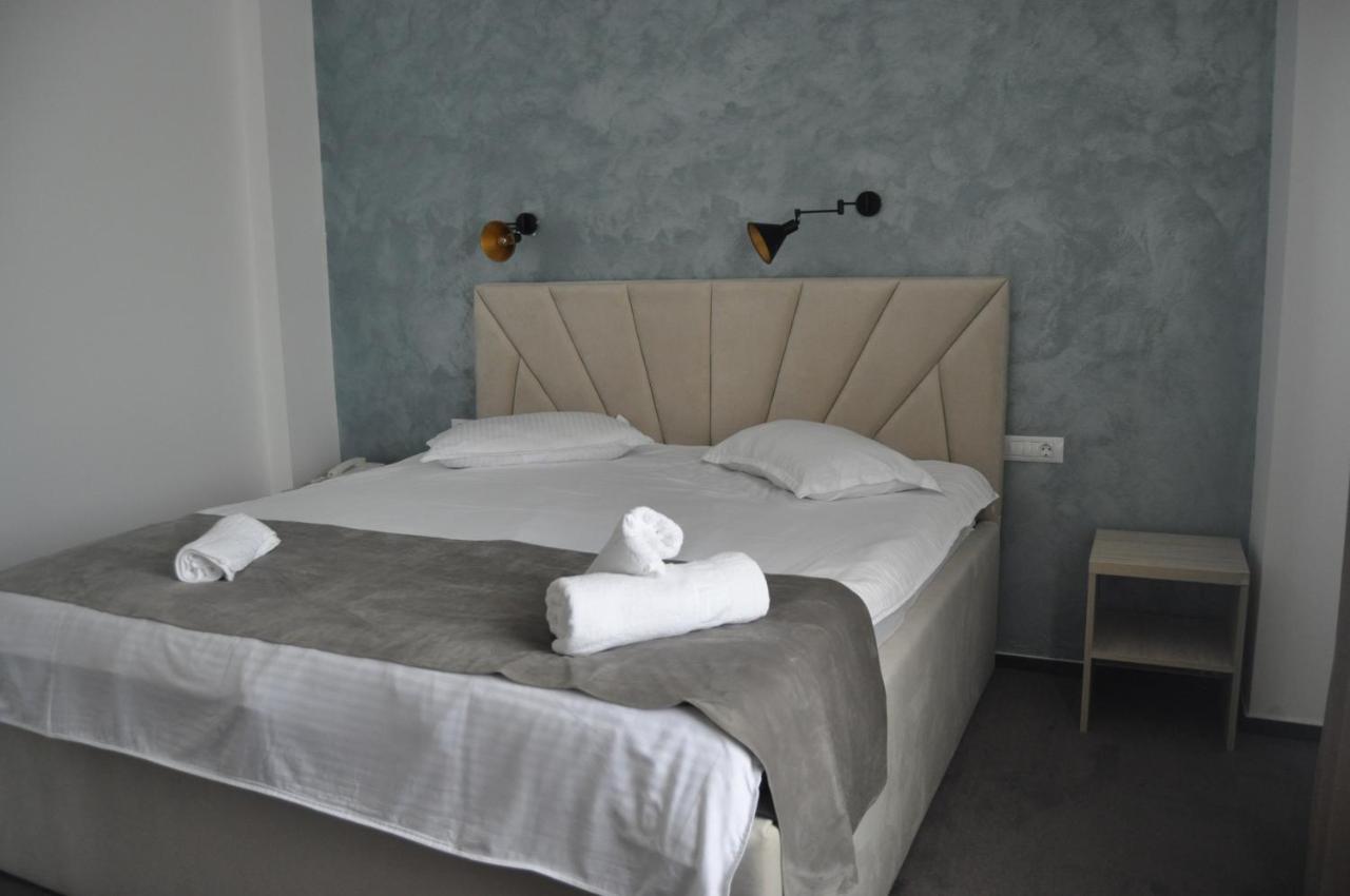 Hotel Maya Horezu Extérieur photo