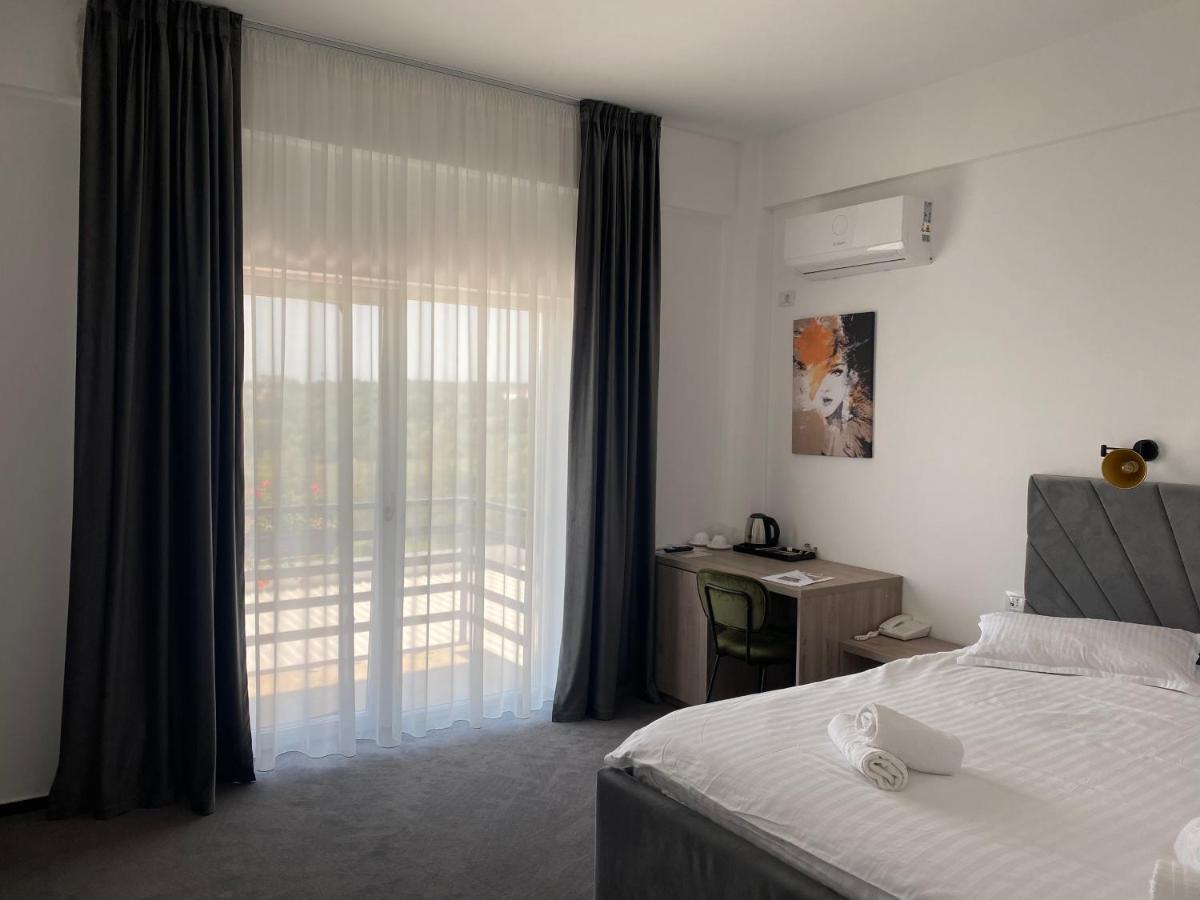 Hotel Maya Horezu Extérieur photo